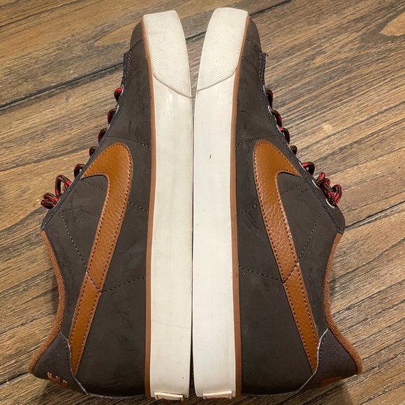 NIKE SWEET CLASSIC LEATHER WINTER CLASSIC 536942-200 BROWN SNEAKER SIZE 9.5 - Picture 8 of 11